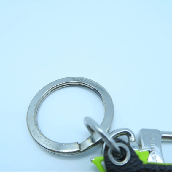 LOUIS VUITTON SHW Bag Charm Keychain Accessories MP2922 Yellow Brown Scarecrow - Picture 15 of 16